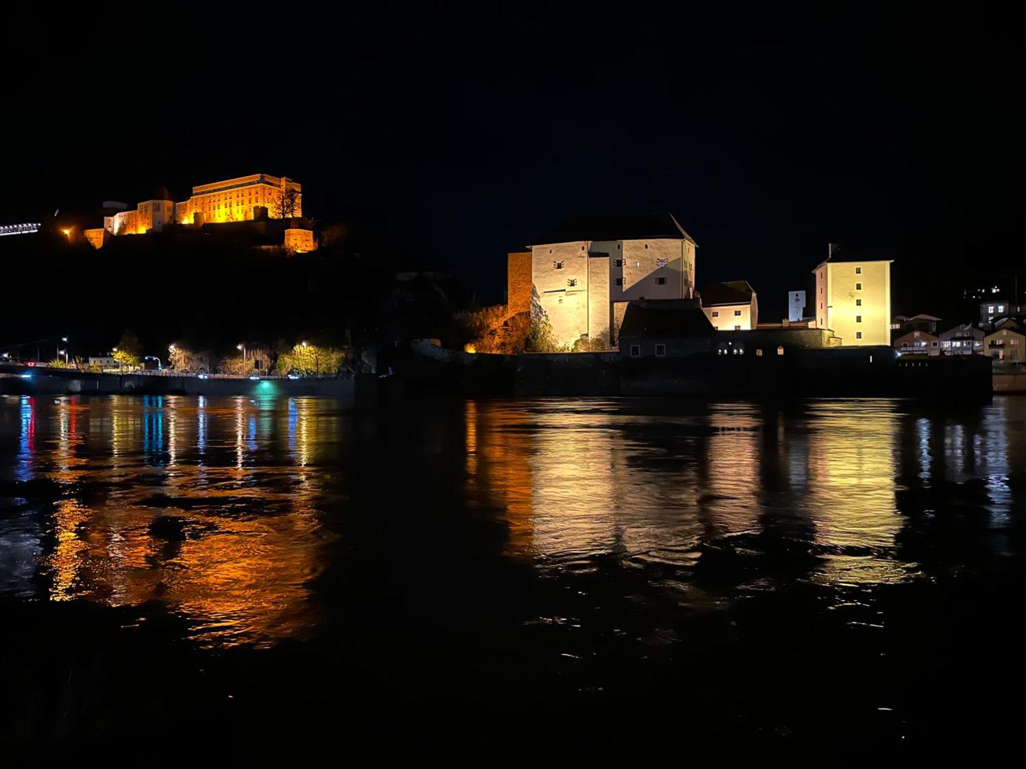 Schloss Ort Passavia Esterno foto