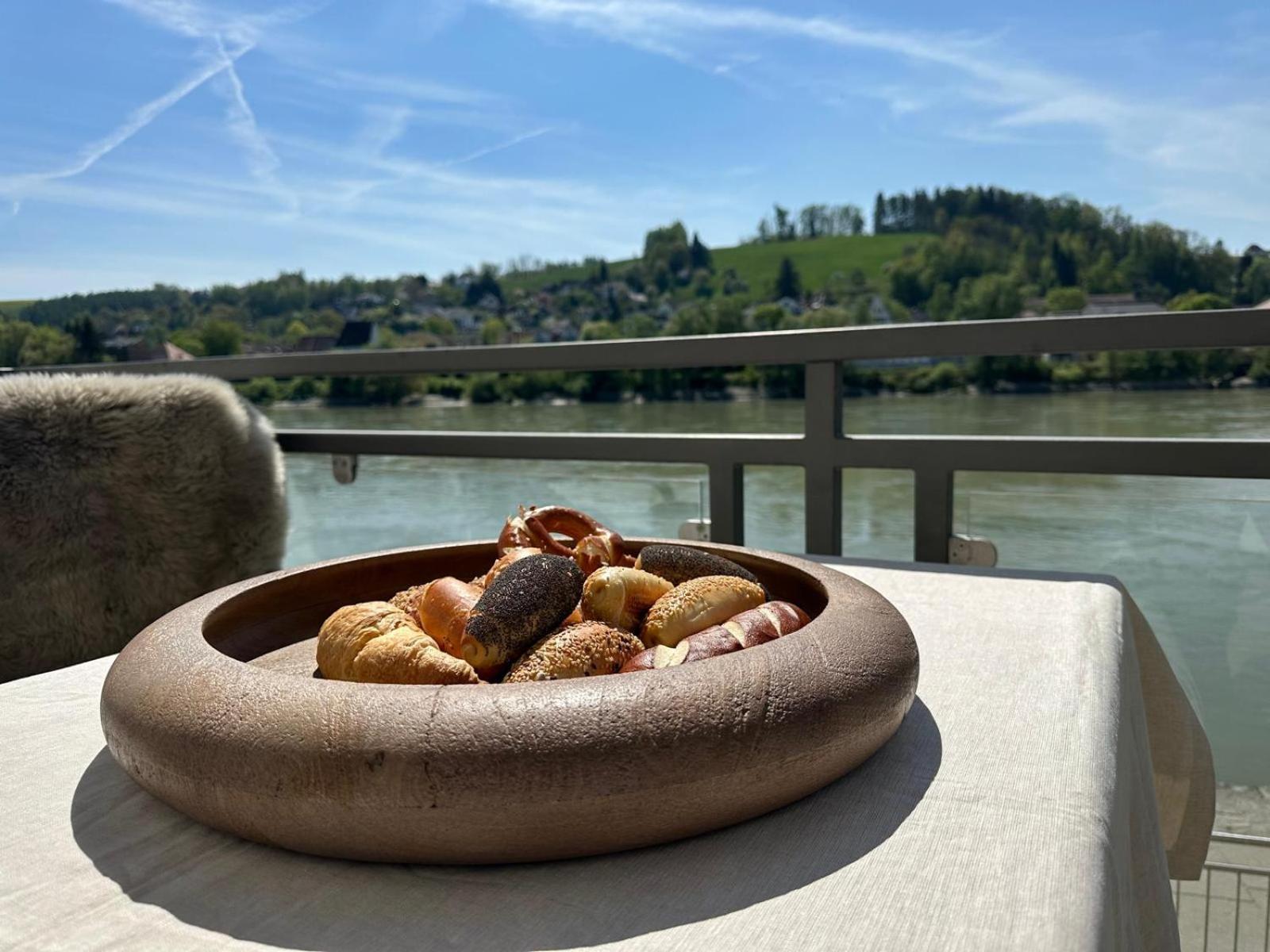 Schloss Ort Passavia Esterno foto